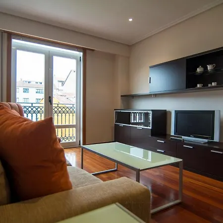 Piso Centrico Con Garaje アパート コマルカ・デ・オウレンセ