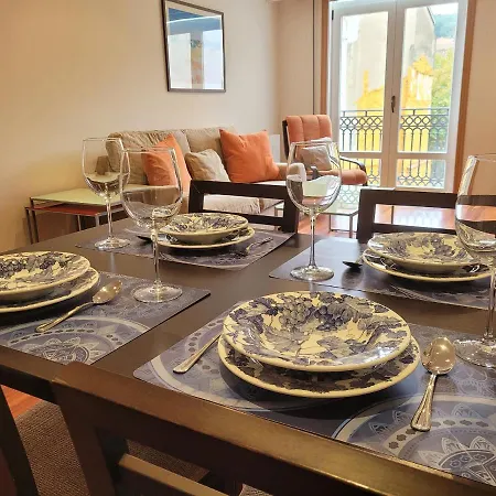 Piso Centrico Con Garaje * コマルカ・デ・オウレンセ