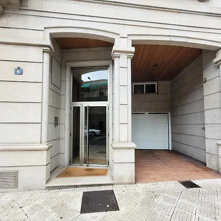 Piso Centrico Con Garaje * Ourense